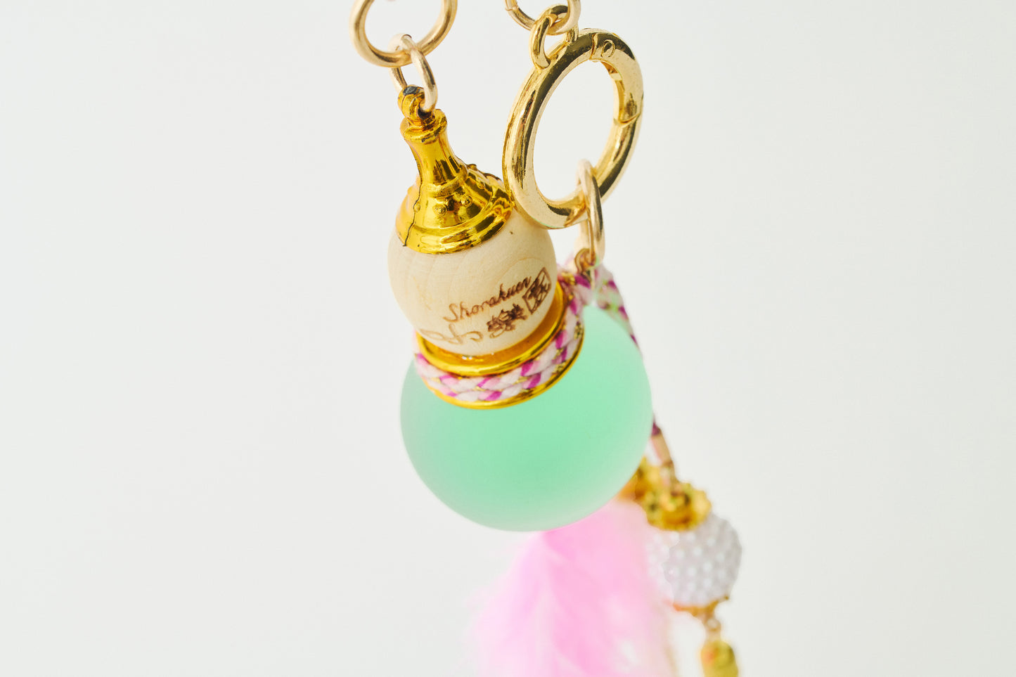 小楽園 × 明星花露水　瓢箪聖水ボトル（pearl tassel）